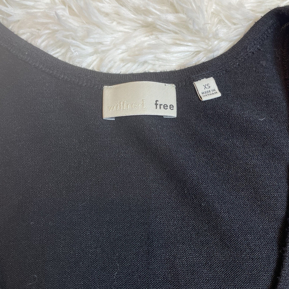 Aritzia Wilfred Free Tank Black Knit Lightweight Sleeveless Size XS oversized - Picture 3 of 7